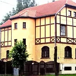 Villand With Free Private Parking And Self Check In 2*