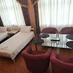 Villand With Free Private Parking And Self Check In 2*
