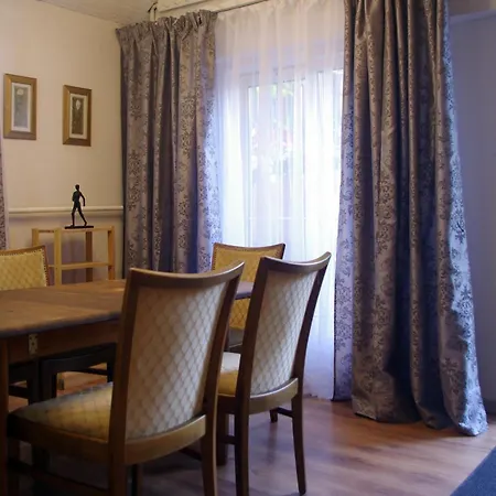 בית הארחה Villand With Free Private Parking And Self Check In 2*