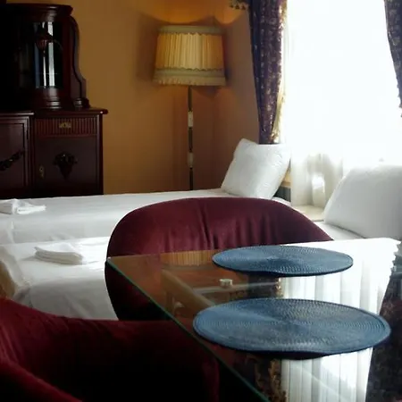 Villand With Free Private Parking And Self Check In