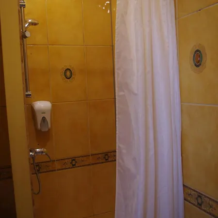 Villand With Free Private Parking And Self Check In Guest house Riga