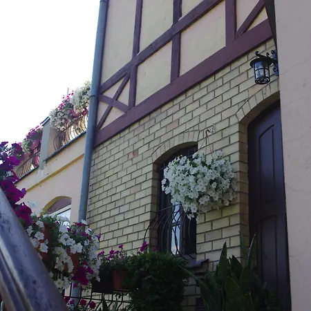 Villand With Free Private Parking And Self Check In Guest house Riga