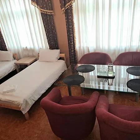 Villand With Free Private Parking And Self Check In 2*