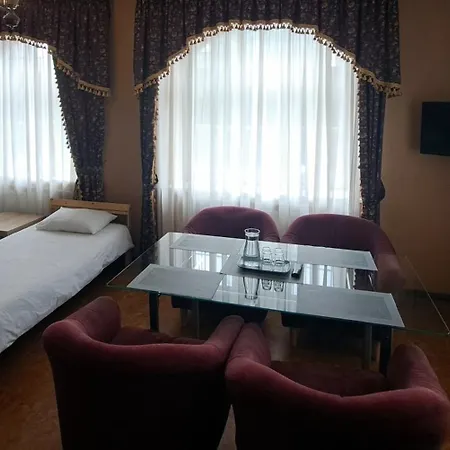 Villand With Free Private Parking And Self Check In