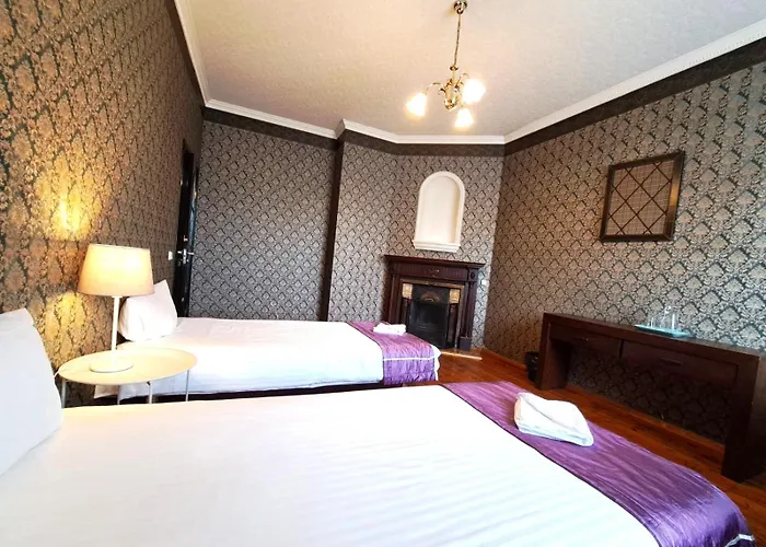 Viesu māja Villand With Free Private Parking And Self Check In Riga