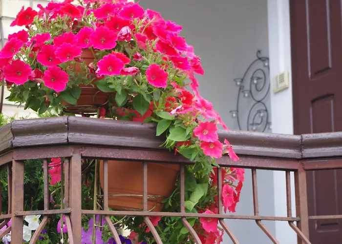 Villand With Free Private Parking And Self Check In