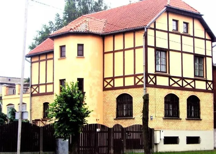 Villand With Free Private Parking And Self Check In 2*