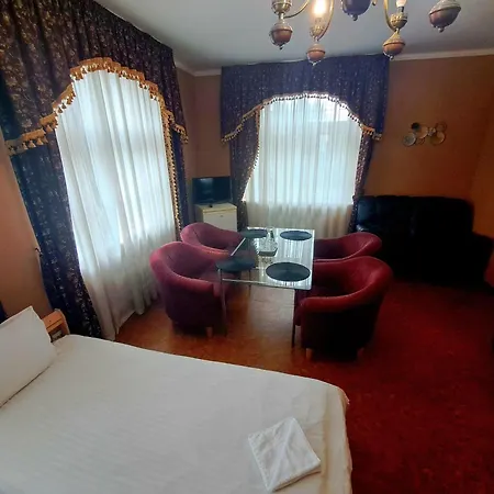 招待所 Villand With Free Private Parking And Self Check In 里加